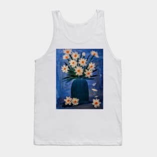 Daisy's in turquoise glass vase Tank Top